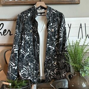 White House Black Market Jacket 🖤